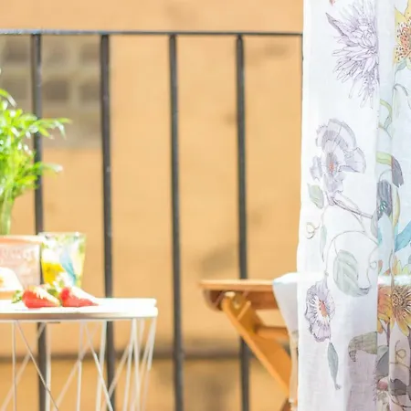 Apartment Mediterrani - The Old Town
